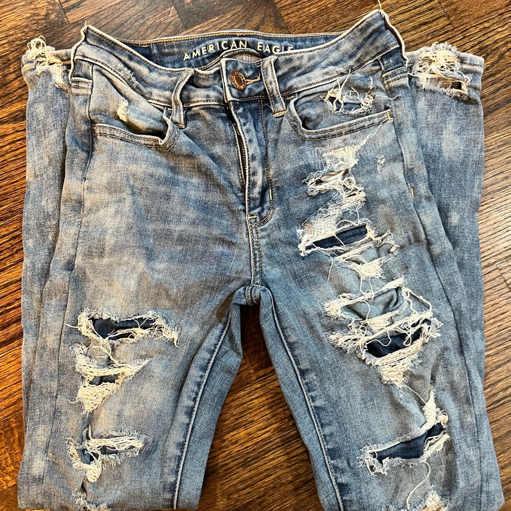 American Eagle Outfitters Blue Jeggings with Distressed Detailing - Picture 3 of 7
